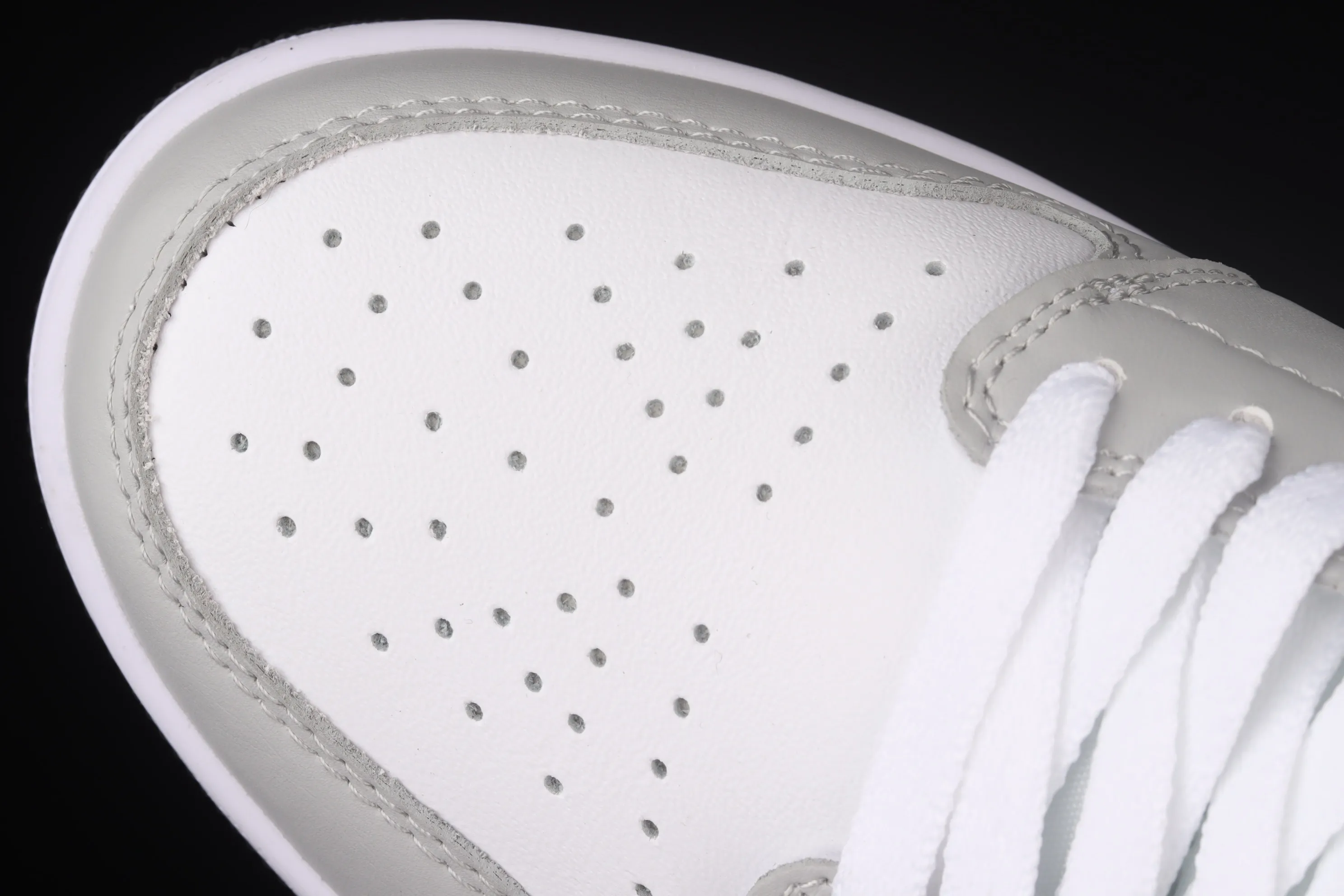 All Categories Air Jordan Jordan Series Basketball Shoes Air Jordan 1 Mid Differentiated Versions Air Jordan 1 Mid AJ1 Joe 1 New Ash Mid-top Cultural Basketball Shoes BQ6472-015